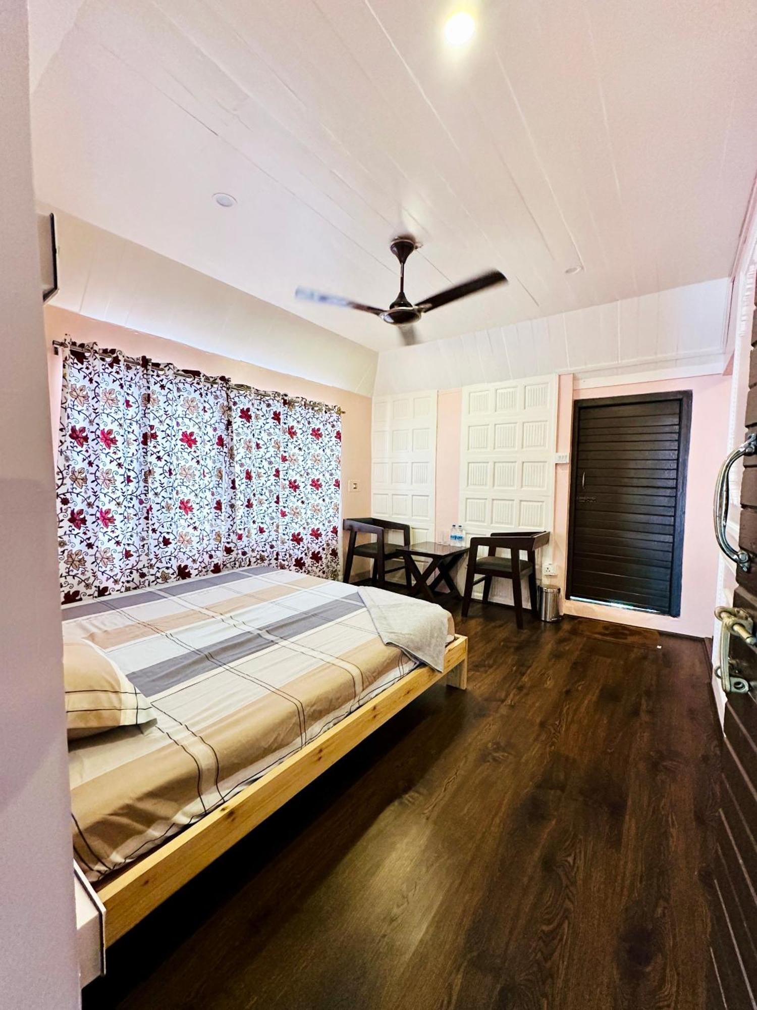 Srīnagar The Chinar Retreat Hut酒店 外观 照片